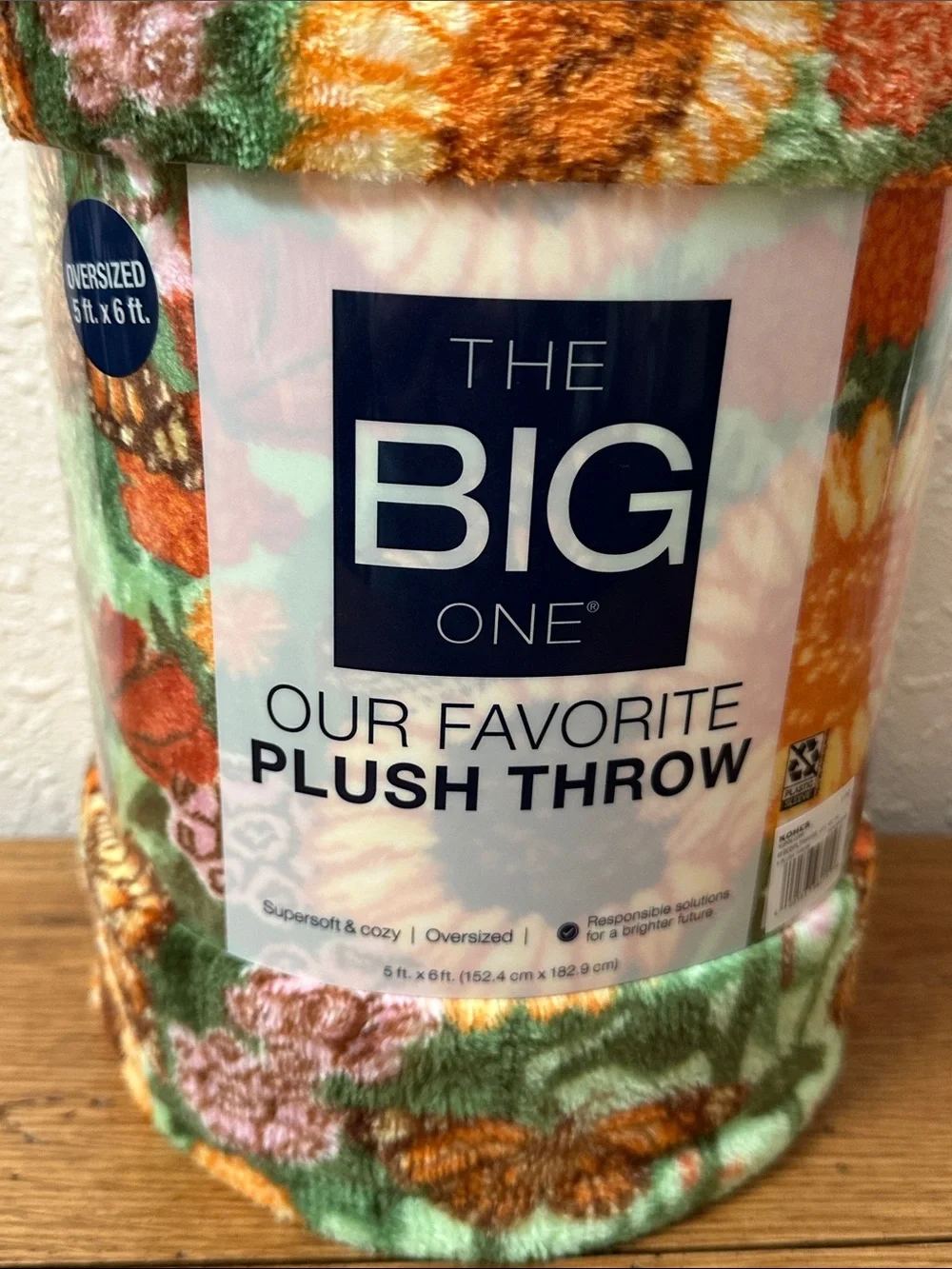The Big One Floral Plush Throw Blanket - Sunflower & Butterfly - Green & Orange